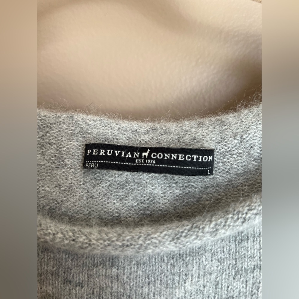 Peruvian Connection Alpaca Light Gray Knit Luxury Designer Sweater - Picture 2 of 3